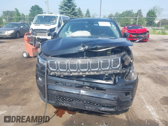 2022 Jeep Compass Latitude z VIN 3C4NJDBB0NT216921, wystawiony jako IAAI lot #42473934 z przebiegiem 41 169 mil mil oraz . Historia ofert i sprzedaży dostępna na DreamBid. Obrazek 6.