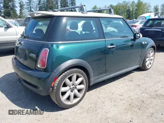 2006 MINI Hardtop S with VIN WMWRE33546TL20251, listed as a IAAI auction lot 42104246 with 140,174 mi miles and . Bid and sale history available at DreamBid. Image 4.