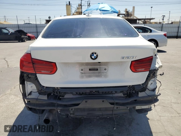 2016 BMW 3 Series 320i z VIN WBA8A9C52GK619027, wystawiony jako Copart lot #48972325 z przebiegiem 118 245 mil mil oraz Szkoda całkowita • Salvage title. Historia ofert i sprzedaży dostępna na DreamBid. Obrazek 6.