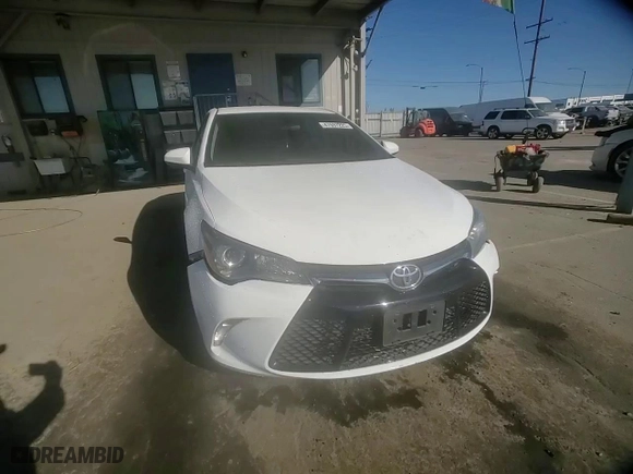 2016 Toyota Camry XLE with VIN 4T1BF1FK2GU220566, listed as a Copart auction lot 47697225 with 124,741 mi miles and Salvage Title. Bid and sale history available at carsss.com. Image 11.