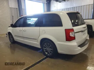 2014 Chrysler Town & Country S with VIN 2C4RC1HG0ER472251, listed as a Copart auction lot 42042705 with 89,303 mi miles and Clean Title. Bid and sale history available at carsss.com. Image 2.