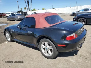 2000 BMW Z3 2.5 z VIN 4USCH9341YLF86451, wystawiony jako Copart lot #49142145 z przebiegiem 229 846 mil mil oraz Szkoda całkowita • Salvage title. Historia ofert i sprzedaży dostępna na DreamBid. Obrazek 2.
