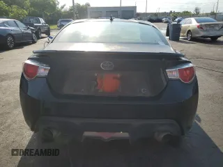 2015 Scion FR-S z VIN JF1ZNAA15F8712221, wystawiony jako Copart lot #58330515 z przebiegiem 108 646 mil mil oraz Szkoda całkowita • Salvage title. Historia ofert i sprzedaży dostępna na DreamBid. Obrazek 6.