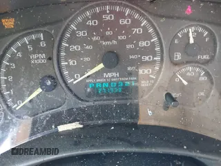 2002 Chevrolet Avalanche with VIN 3GNEC13T42G146979, listed as a IAAI auction lot 41709022 with 271,938 mi miles. Bid and sale history available at carsss.com. Image 15.
