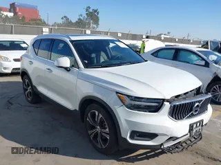 2020 Volvo XC40 Inscription with VIN YV4AC2HL5L2306199, listed as a IAAI auction lot 41687154 with 22,061 mi miles. Bid and sale history available at carsss.com. Image 1.