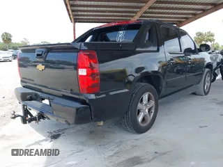 2012 Chevrolet Avalanche LTZ with VIN 3GNTKGE77CG188934, listed as a IAAI auction lot 42105759 with 191,919 mi miles and . Bid and sale history available at DreamBid. Image 4.
