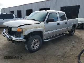 2005 GMC Sierra 2500HD Work Truck with VIN 1GTHC23U65F953479, listed as a Copart auction lot 85760254 with 223,079 mi miles and Non repairable. Bid and sale history available at DreamBid. Image 1.