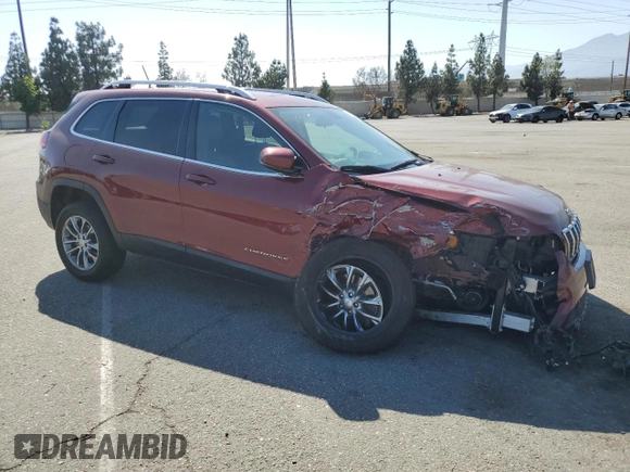 2019 Jeep Cherokee Latitude Plus z VIN 1C4PJLLB7KD308143, wystawiony jako Copart lot #61505205 z przebiegiem 94 897 mil mil oraz Szkoda całkowita • Salvage title. Historia ofert i sprzedaży dostępna na DreamBid. Obrazek 4.