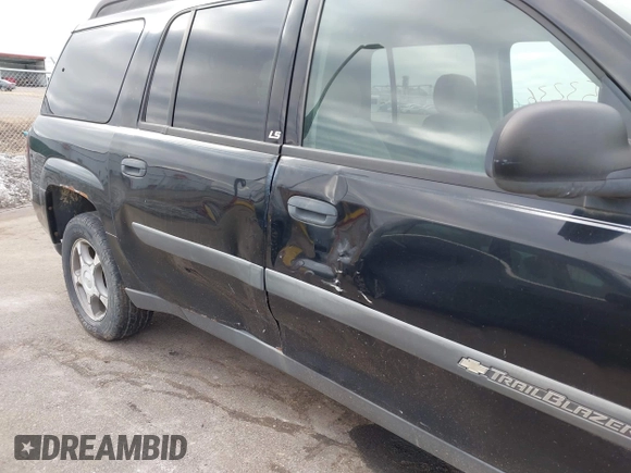 2004 Chevrolet TrailBlazer EXT LT with VIN 1GNET16S746115863, listed as a IAAI auction lot 41453236 with 198,099 mi miles. Bid and sale history available at carsss.com. Image 14.