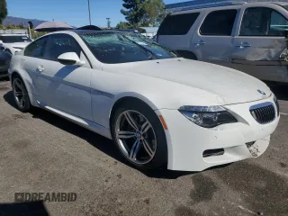 2010 BMW M6 z VIN WBSEH9C52ACY25220, wystawiony jako Copart lot #80767324 z przebiegiem Nie podano mil oraz Szkoda całkowita • Salvage title. Historia ofert i sprzedaży dostępna na DreamBid. Obrazek 4.