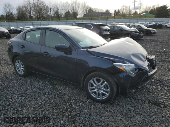 2016 Scion iA z VIN 3MYDLBZV8GY109570, wystawiony jako Copart lot #43939715 z przebiegiem 11 608 mil mil oraz Szkody całkowita. Historia ofert i sprzedaży dostępna na DreamBid. Obrazek 4.