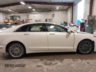 2016 Lincoln MKZ with VIN 3LN6L2JK0GR600486, listed as a IAAI auction lot 41943399 with 118,706 mi miles. Bid and sale history available at carsss.com. Image 14.