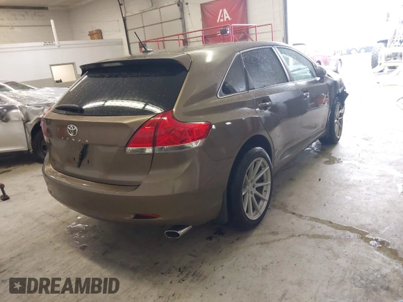 2009 Toyota Venza with VIN 4T3ZK11A69U015318, listed as a IAAI auction lot 41979012 with 140,202 mi miles. Bid and sale history available at carsss.com. Image 4.