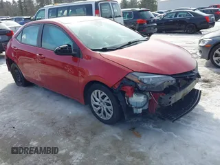 2018 Toyota Corolla L z VIN 2T1BURHEXJC017137, wystawiony jako IAAI lot #41599201 z przebiegiem 128 297 mil mil oraz . Historia ofert i sprzedaży dostępna na DreamBid. Obrazek 1.