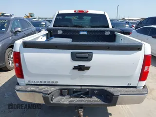 2013 Chevrolet Silverado 1500 LT with VIN 1GCRKSE72DZ116644, listed as a IAAI auction lot 42203289 with 195,165 mi miles and . Bid and sale history available at DreamBid. Image 16.
