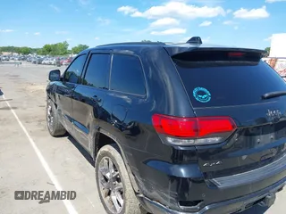 2021 Jeep Grand Cherokee Limited z VIN 1C4RJFBG4MC666557, wystawiony jako IAAI lot #42311088 z przebiegiem 126 808 mil mil oraz . Historia ofert i sprzedaży dostępna na DreamBid. Obrazek 3.