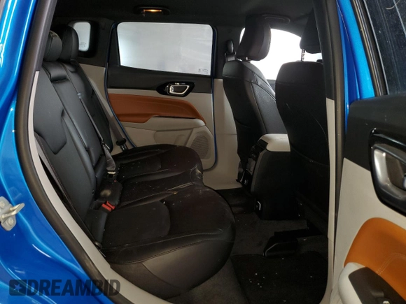 2023 Jeep Compass (RED) Edition z VIN 3C4NJDCN6PT568252, wystawiony jako Copart lot #49481315 z przebiegiem 17 618 mil mil oraz Szkoda całkowita • Salvage title. Historia ofert i sprzedaży dostępna na DreamBid. Obrazek 10.