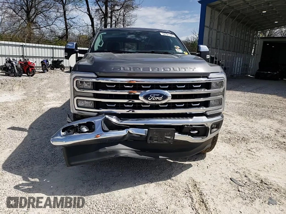 2024 Ford F-250 XL z VIN 1FT8W2BT7RED61911, wystawiony jako Copart lot #52727725 z przebiegiem 32 150 mil mil oraz Szkoda całkowita • Salvage title. Historia ofert i sprzedaży dostępna na DreamBid. Obrazek 11.