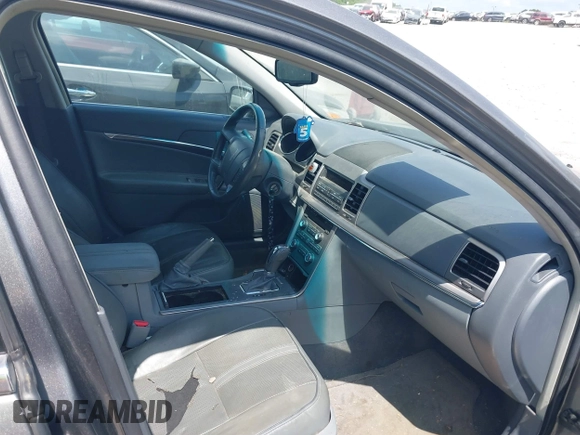 2010 Lincoln MKZ with VIN 3LNHL2GC7AR640550, listed as a IAAI auction lot 42431180 with 73,266 mi miles and . Bid and sale history available at DreamBid. Image 5.