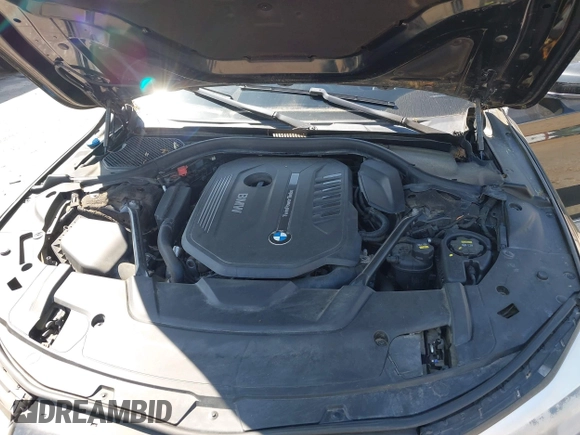 2016 BMW 7 Series 740i with VIN WBA7E2C55GG547752, listed as a IAAI auction lot 41992704 with Not Provided miles and . Bid and sale history available at carsss.com. Image 10.
