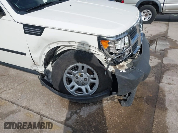 2008 Dodge Nitro SXT z VIN 1D8GT28K98W113494, wystawiony jako IAAI lot #41728030 z przebiegiem 31 397 mil mil oraz . Historia ofert i sprzedaży dostępna na DreamBid. Obrazek 6.