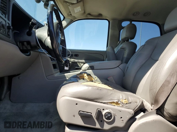 2004 Chevrolet Tahoe LT with VIN 1GNEC13TX4J312715, listed as a Copart auction lot 71969584 with 207,245 mi miles and Salvage Title. Bid and sale history available at carsss.com. Image 7.