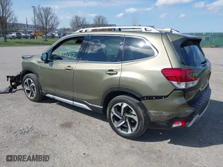 2023 Subaru Forester Touring with VIN JF2SKARC5PH474450, listed as a IAAI auction lot 41977317 with 31,220 mi miles. Bid and sale history available at carsss.com. Image 3.
