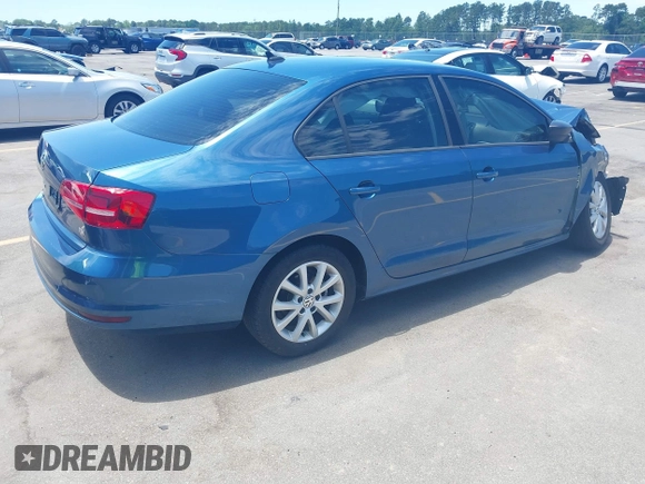 2015 Volkswagen Jetta SE с VIN 3VWD07AJXFM285827, выставлен на аукционе IAAI как лот 42325223 с пробегом 148 225 миль миль и . История ставок и продаж доступна на DreamBid. Изображение 4.