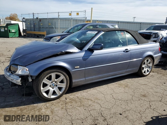 2003 BMW 3 Series 325Ci with VIN WBABS334X3PG92542, listed as a Copart auction lot 77772514 with 72,709 mi miles and Salvage Title. Bid and sale history available at carsss.com. Image 1.