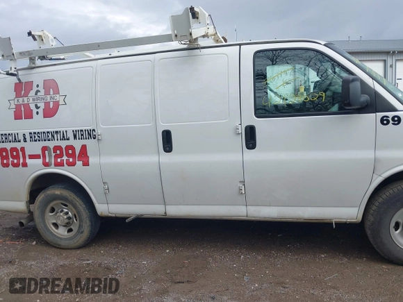 2016 Chevrolet Express Cargo with VIN 1GCWGAFF5G1261197, listed as a IAAI auction lot 42128029 with 117,535 mi miles and . Bid and sale history available at DreamBid. Image 13.