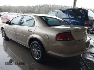 2004 Chrysler Sebring Touring z VIN 1C3EL56R24N301205, wystawiony jako IAAI lot #41255936 z przebiegiem 107 290 mil mil oraz . Historia ofert i sprzedaży dostępna na DreamBid. Obrazek 3.