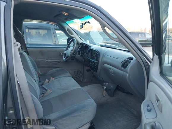 2006 Toyota Tundra SR5 with VIN 5TBRU34126S482999, listed as a IAAI auction lot 41430495 with 143,974 mi miles and . Bid and sale history available at DreamBid. Image 5.