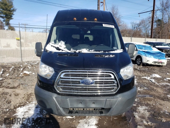 2018 Ford Transit XL z VIN 1FBVU4XGXJKA27026, wystawiony jako Copart lot #85449514 z przebiegiem 142 942 mil mil oraz Szkoda całkowita • Salvage title. Historia ofert i sprzedaży dostępna na DreamBid. Obrazek 5.