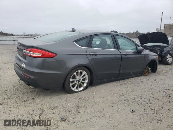 2019 Ford Fusion SE with VIN 3FA6P0HD7KR128757, listed as a Copart auction lot 48940115 with 106,419 mi miles and Salvage Title. Bid and sale history available at DreamBid. Image 3.