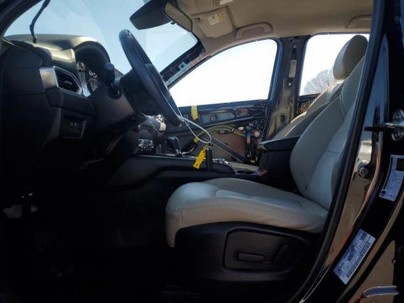 2018 Mazda CX-5 Touring with VIN JM3KFBCM6J0308848, listed as a Copart auction lot 47360695 with 37,626 mi miles and Salvage Title. Bid and sale history available at DreamBid. Image 7.