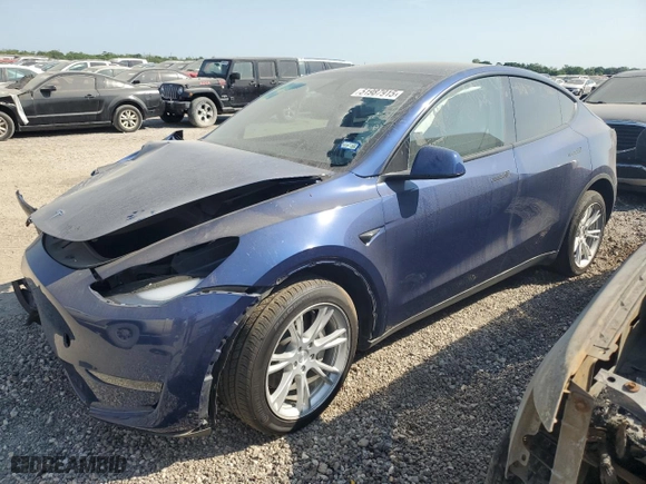 2024 Tesla Model Y with VIN 7SAYGDED7RF043835, listed as a Copart auction lot 51987915 with 16,676 mi miles and Salvage Title. Bid and sale history available at carsss.com. Image 1.