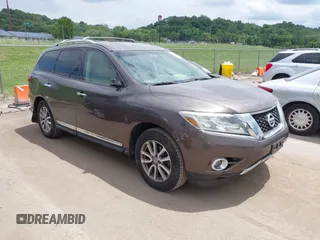 2015 Nissan Pathfinder SV with VIN 5N1AR2MM0FC607215, listed as a IAAI auction lot 42351419 with 124,000 mi miles and . Bid and sale history available at DreamBid. Image 1.
