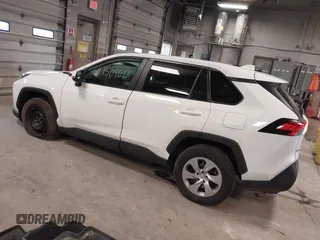 2022 Toyota RAV4 LE with VIN 2T3G1RFV4NC312202, listed as a IAAI auction lot 41950860 with 48,177 mi miles. Bid and sale history available at carsss.com. Image 3.