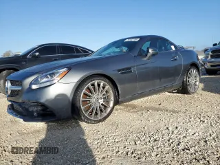 2019 Mercedes-Benz SLC 300 z VIN WDDPK3JAXKF160071, wystawiony jako Copart lot #76632704 z przebiegiem Nie podano mil oraz Szkody całkowita. Historia ofert i sprzedaży dostępna na DreamBid. Obrazek 1.