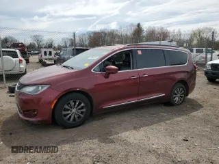2017 Chrysler Pacifica Touring L with VIN 2C4RC1BG2HR613043, listed as a Copart auction lot 51382975 with 221,639 mi miles and Clean Title. Bid and sale history available at DreamBid. Image 1.