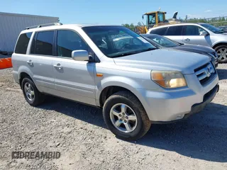 2008 Honda Pilot EX-L z VIN 5FNYF28598B006485, wystawiony jako IAAI lot #42016375 z przebiegiem 218 558 mil mil oraz . Historia ofert i sprzedaży dostępna na DreamBid. Obrazek 1.