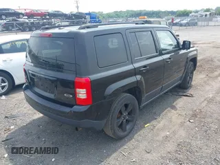 2015 Jeep Patriot Sport с VIN 1C4NJPBA6FD318661, выставлен на аукционе IAAI как лот 42504234 с пробегом 161 853 миль миль и . История ставок и продаж доступна на DreamBid. Изображение 4.