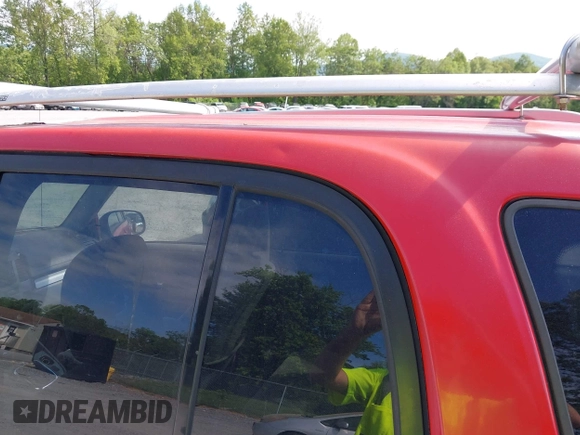 2005 Suzuki Grand Vitara LX with VIN JS3TD62VX54201211, listed as a IAAI auction lot 42220221 with 242,165 mi miles and . Bid and sale history available at DreamBid. Image 12.