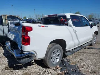 2024 Chevrolet Silverado 1500 LT with VIN 2GCUDDED7R1254458, listed as a IAAI auction lot 41999936 with 3,831 mi miles. Bid and sale history available at carsss.com. Image 4.