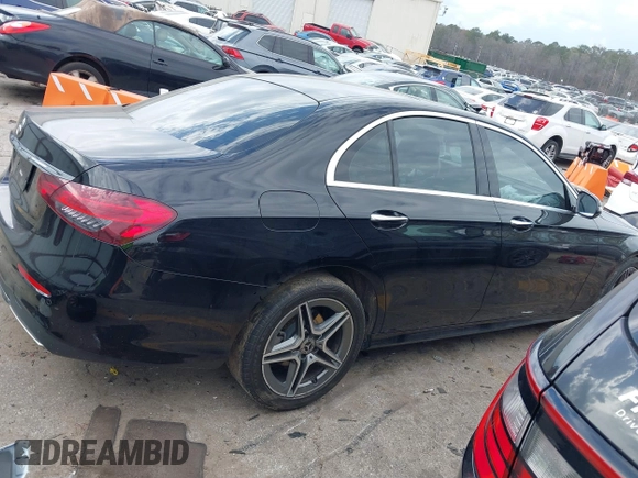 2022 Mercedes-Benz E 350 с VIN W1KZF8DB2NB097137, выставлен на аукционе IAAI как лот 41778662 с пробегом 85 831 миль миль и . История ставок и продаж доступна на DreamBid. Изображение 12.