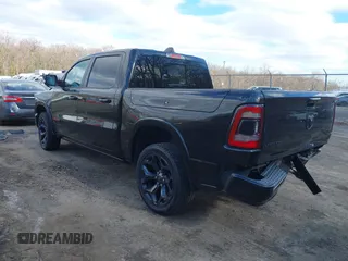 2022 Ram 1500 Limited z VIN 1C6SRFHM3NN412939, wystawiony jako IAAI lot #41813912 z przebiegiem 62 218 mil mil oraz . Historia ofert i sprzedaży dostępna na DreamBid. Obrazek 3.