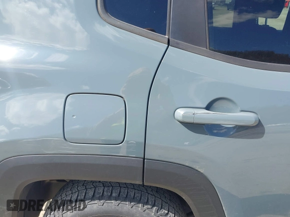 2017 Jeep Renegade Altitude with VIN ZACCJBBBXHPG59178, listed as a IAAI auction lot 41962497 with 126,062 mi miles and . Bid and sale history available at DreamBid. Image 17.