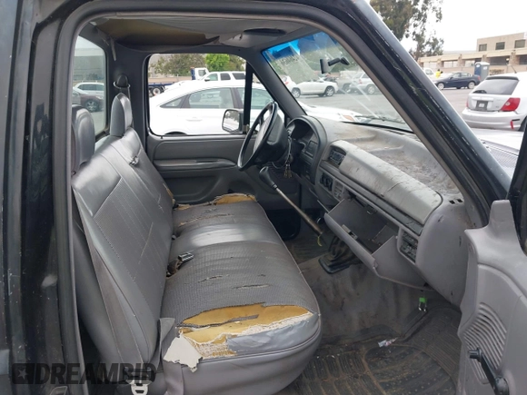 1994 Ford F-150 with VIN 1FTDF15Y3RLA06553, listed as a IAAI auction lot 42464636 with 190,820 mi miles and . Bid and sale history available at DreamBid. Image 8.