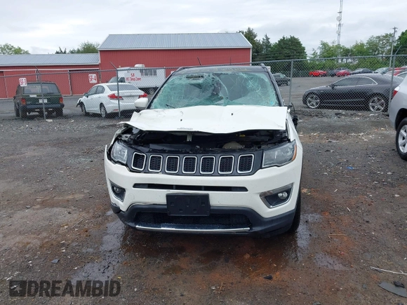 2019 Jeep Compass Limited z VIN 3C4NJDCB0KT842799, wystawiony jako IAAI lot #42236964 z przebiegiem 118 627 mil mil oraz . Historia ofert i sprzedaży dostępna na DreamBid. Obrazek 6.