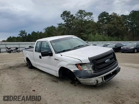 2014 Ford F-150 XL with VIN 1FTFX1CF7EFA77769, listed as a Copart auction lot 84020434 with 284,747 mi miles and Salvage Title. Bid and sale history available at carsss.com. Image 10.